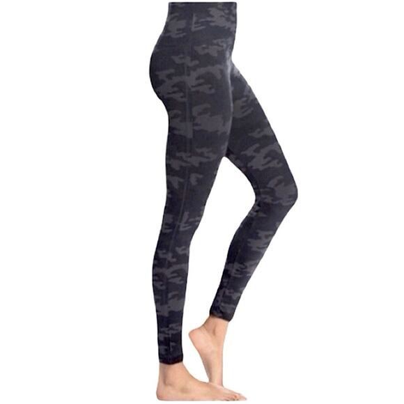 SPANX High Waisted Camo Leggings Women’s Large Shapewear New - Picture 2 of 7